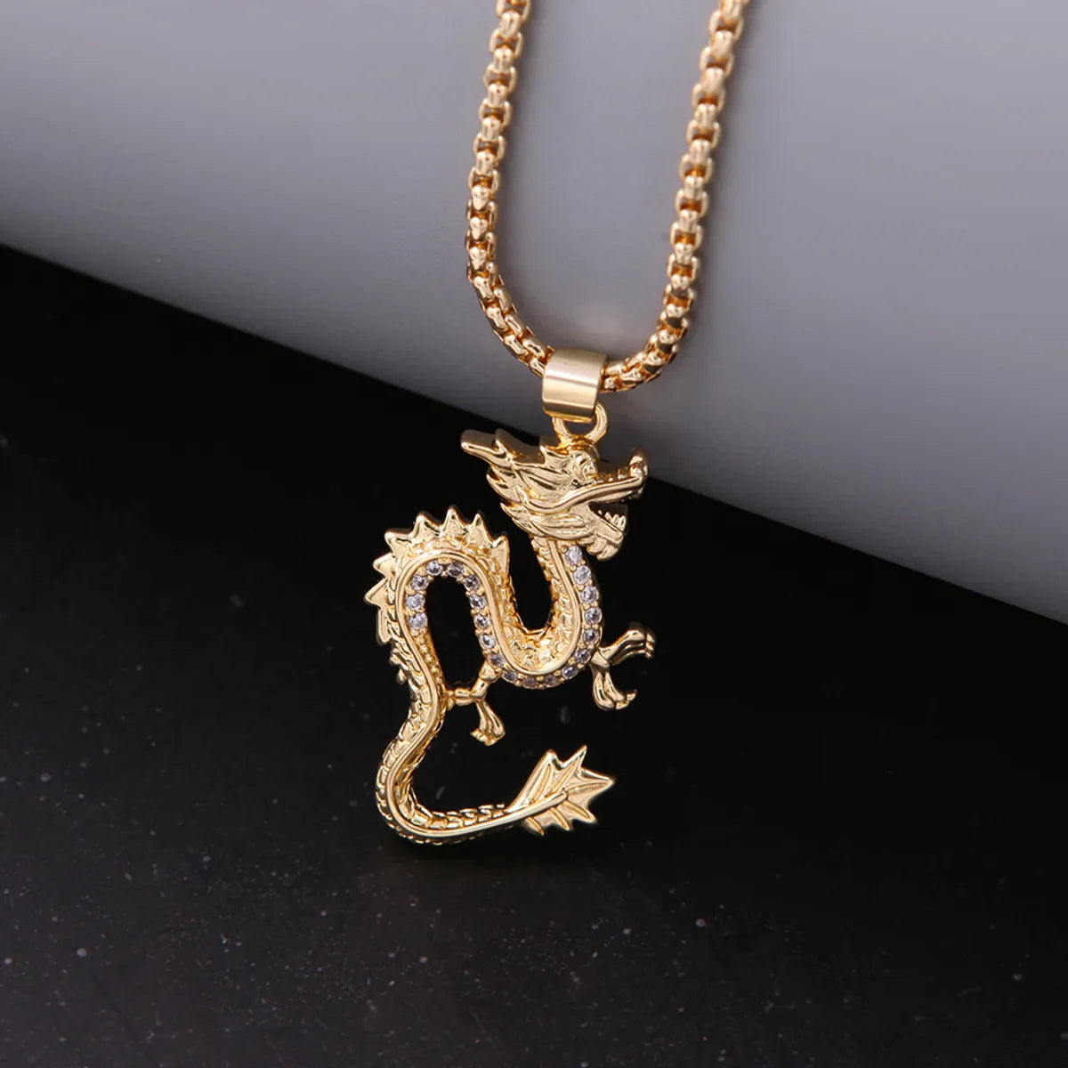 Women’s necklace accessories-Chinoiserie Hip-hop Cool Style Dragon Copper Plating Inlay Zircon 18k Gold Plated Unisex Pendant Necklace