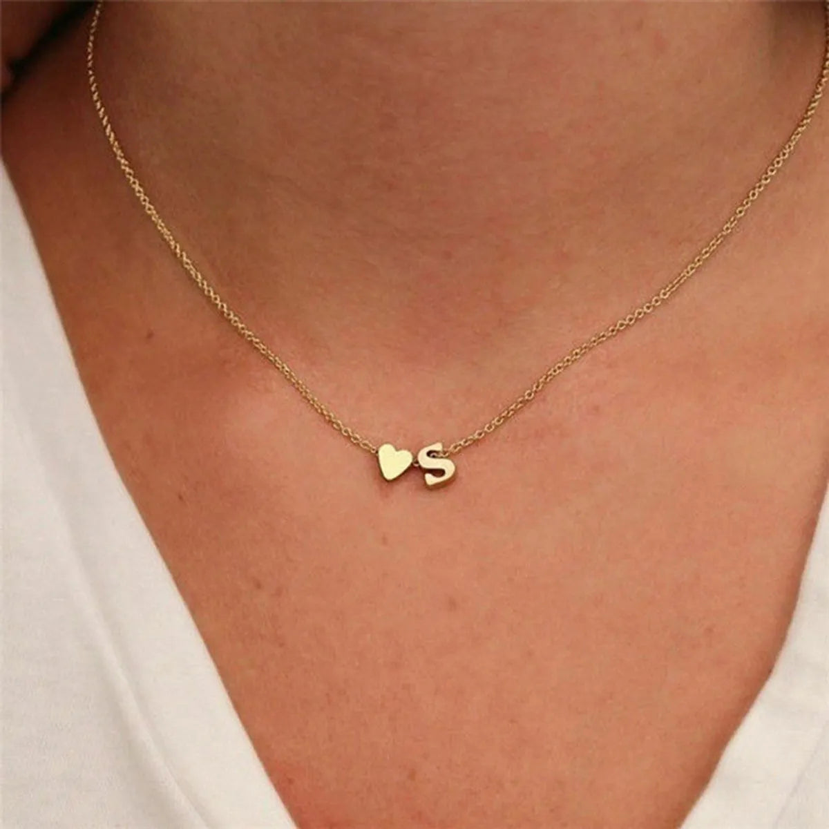 Women’s modern necklace-Fashion Jewelry Simple Heart-shaped Letter Women's Gold-plated Necklace Clavicle Chain Wholesale