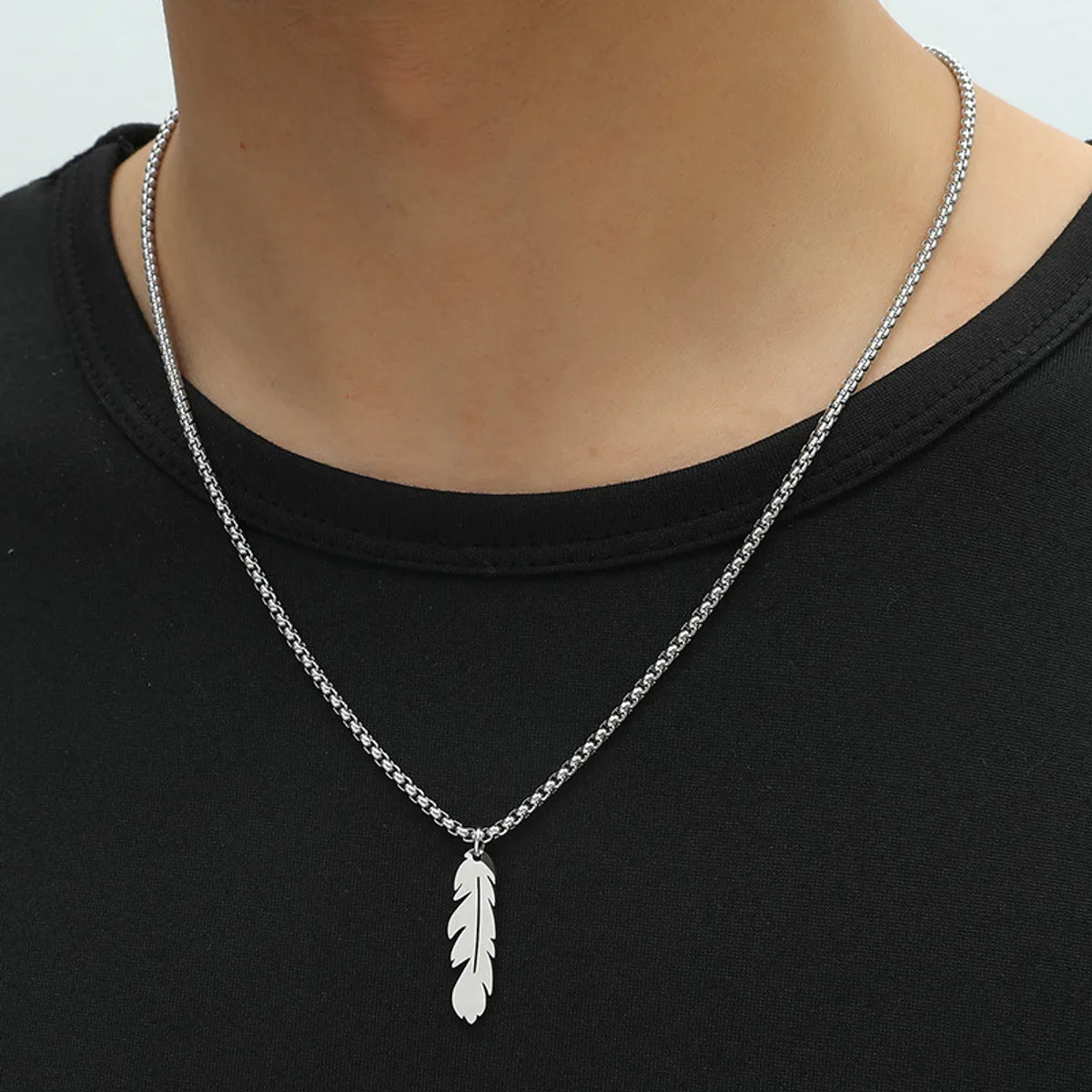 Women’s gold necklace-Fashion Simple Feather Necklace Personalized Stainless Steel Leaf Pendant Cross-Border Jewelry