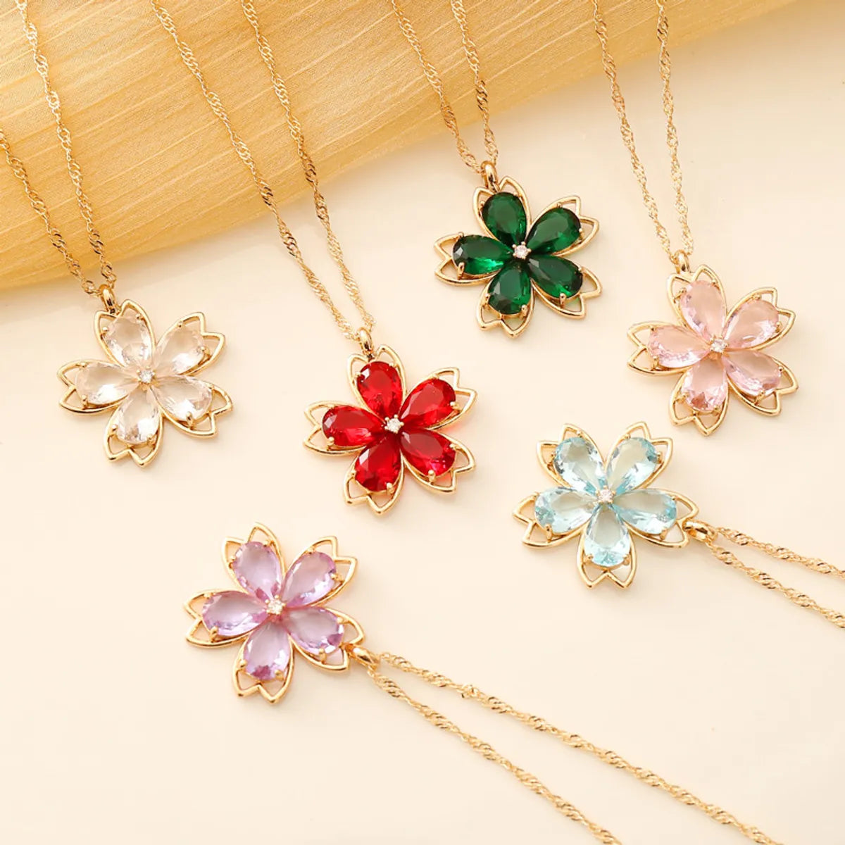 Women’s gold chain necklace-Fashion Flower Alloy Plating Necklace