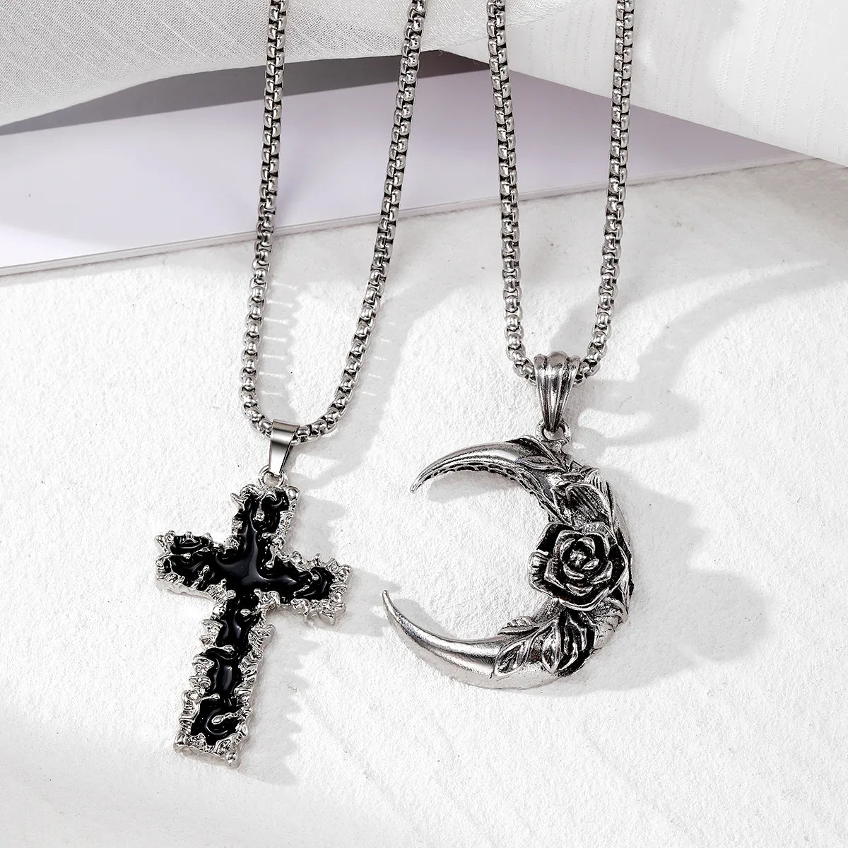 Women’s layered pendant necklace-Hip-Hop Vintage Style Simple Style Cross Moon Alloy Iron Men'S Pendant Necklace