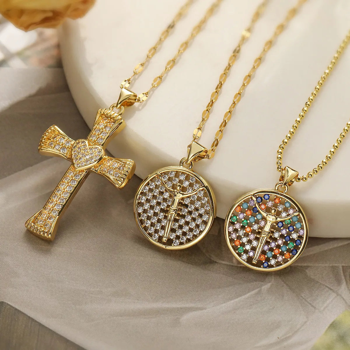 Women’s zodiac necklace-Simple Style Cross Round Heart Shape Stainless Steel Copper Plating Inlay Zircon 18k Gold Plated Pendant Necklace