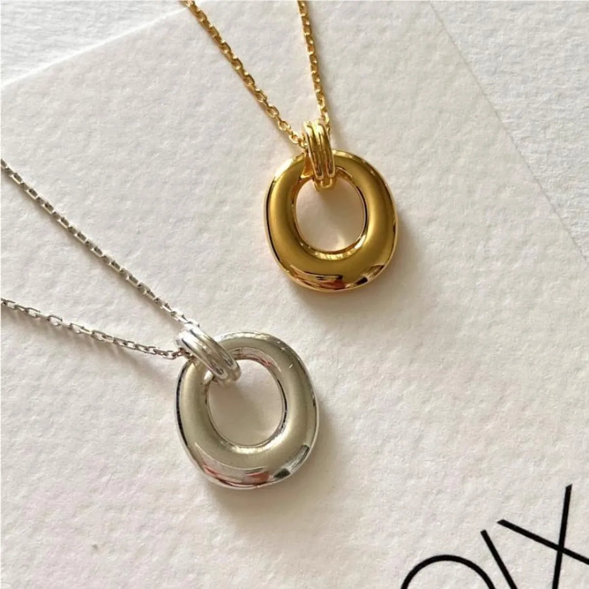 Women’s necklace accessories-Wholesale Simple Style Oval Sterling Silver Pendant Necklace