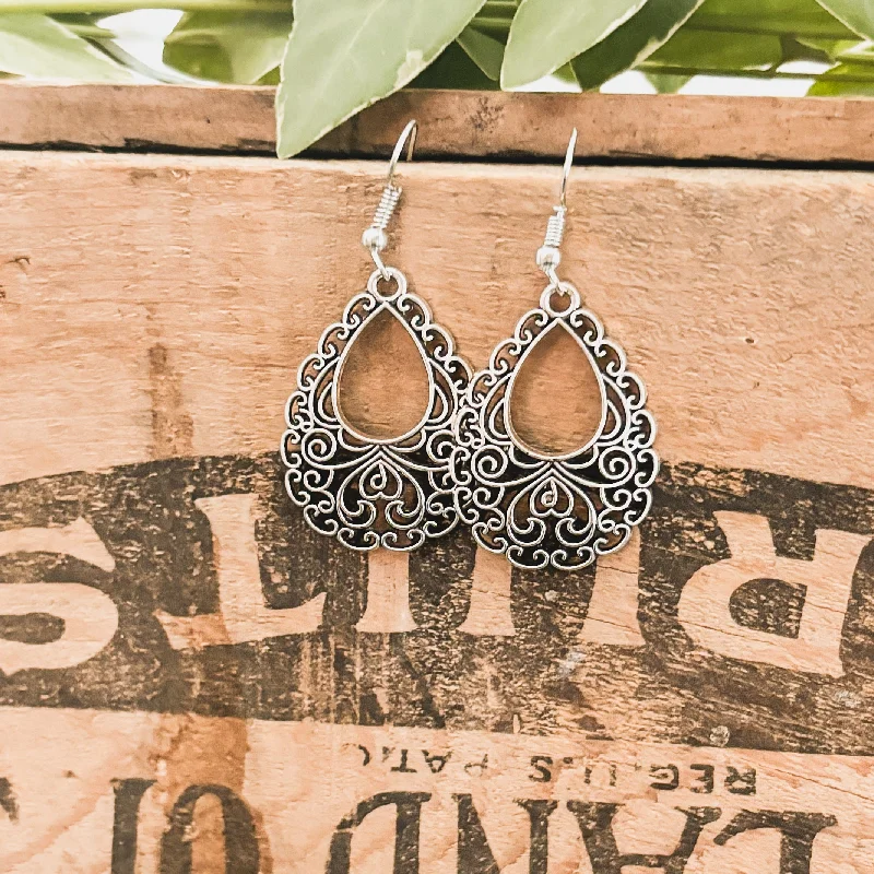 Women's minimalistic earrings-Beautiful Ornate Silver Earrings