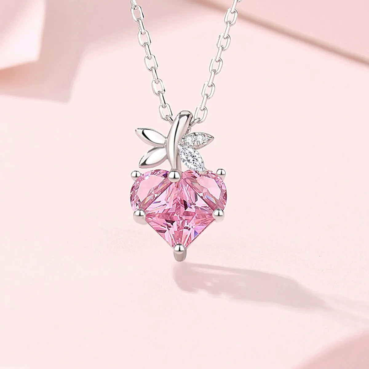 Women’s layered necklace-Lady Heart Shape Sterling Silver Inlay Zircon Pendant Necklace