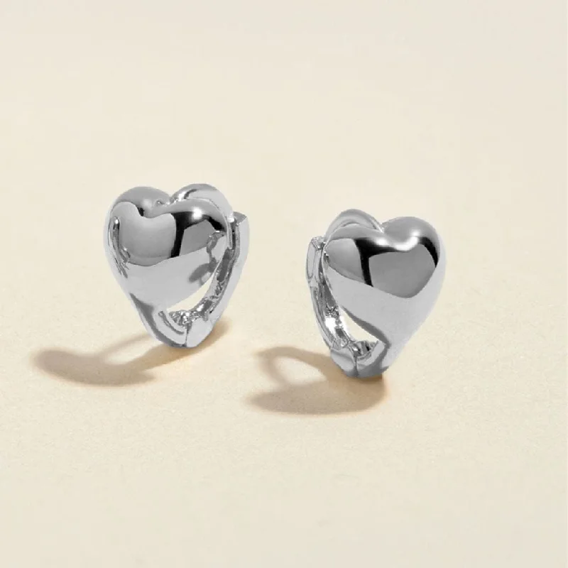 Women's luxurious pearl earrings-Boo heart mini huggie earrings