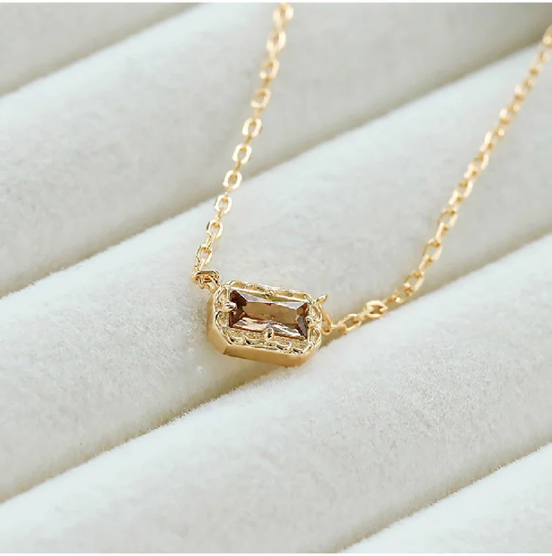 Women’s fashion-forward necklace-Retro Geometric Square Sterling Silver Plating Inlay Zircon Pendant Necklace