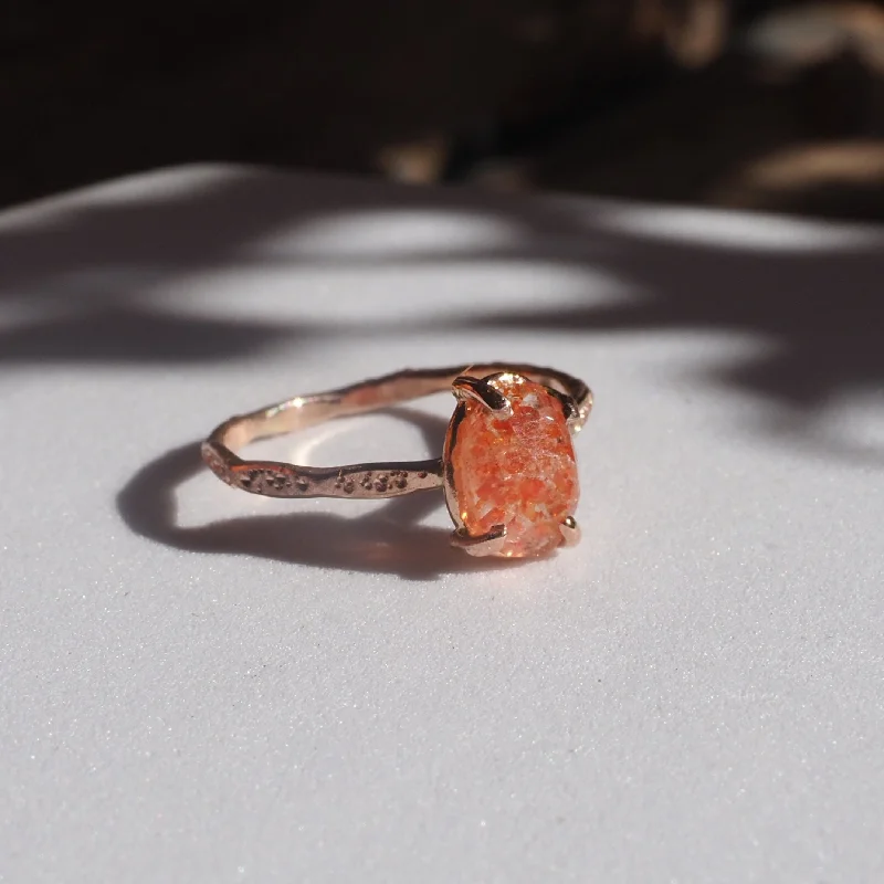 Women’s ring series-14k Sunstone and Star Dust Ring