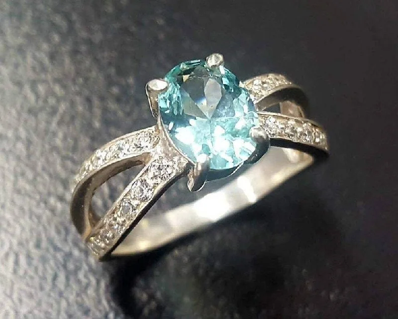 Women’s vintage engagement ring-Aquamarine Ring - Blue Engagement Ring - Classy Vintage Ring