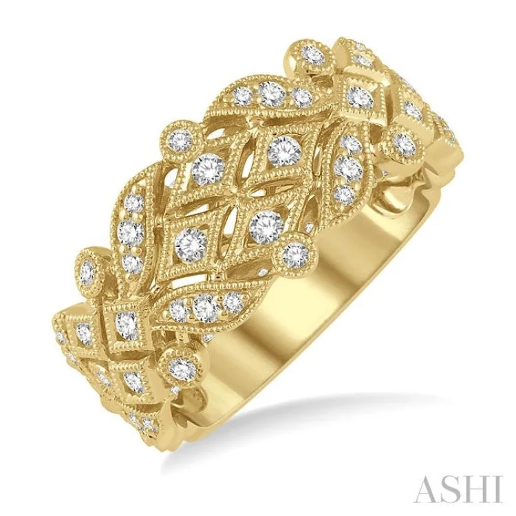 Women’s radiant cut engagement ring-1/2 ctw Lattice Round Cut Diamond Fashion Band in 14K Yellow Gold