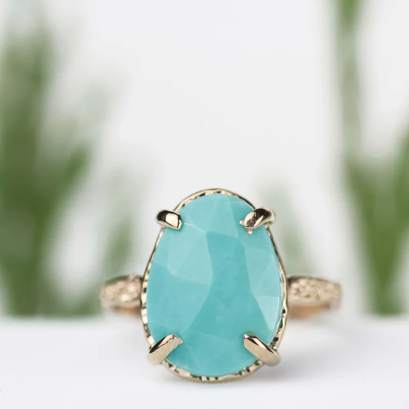 Women’s dazzling ring design-Turquoise Stardust Ring 14k Yellow Gold