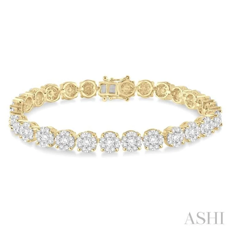 Women's personalized bangles-7 Ctw Round Cut Diamond Lovebright Tennis Bracelet in 14K Yellow and White Gold