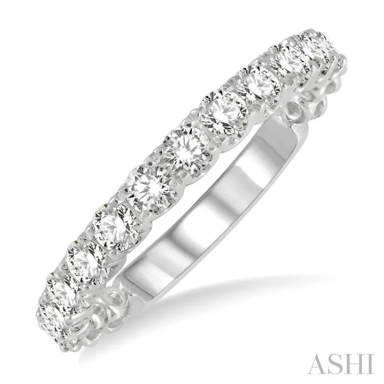 Women’s ethically sourced engagement ring-3/4 ctw Lattice Round Cut Diamond Wedding Band in 14K White Gold