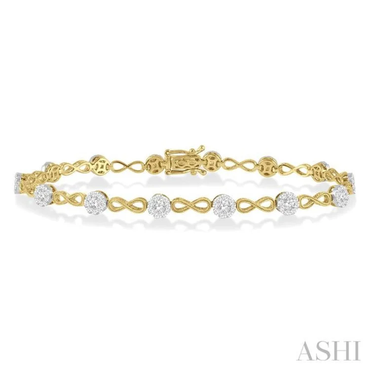 Women's pearl bracelet-1 1/2 ctw Circular Mount & Infinity Link Lovebright Round Cut Diamond Bracelet in 14K Yellow and White Gold