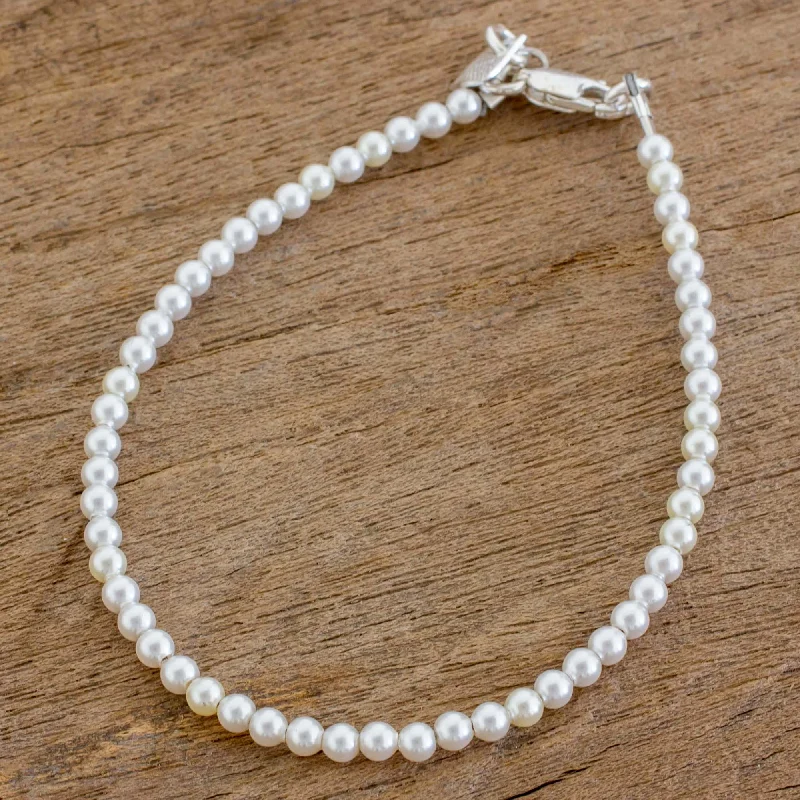 Women's gold chain bracelet-Beautiful Delicacy Cultured Pearl Beaded Bracelet from Guatemala