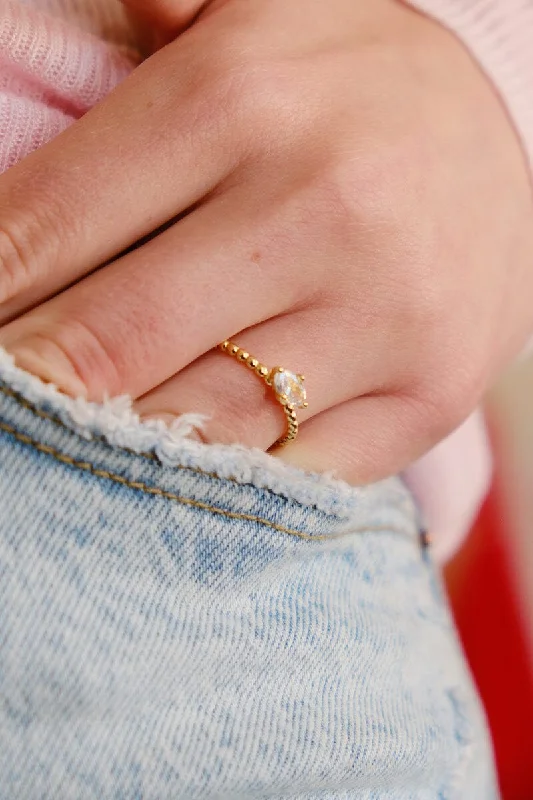 Women’s minimalist style rings-Oval Crystal Beaded Sterling Silver Ring