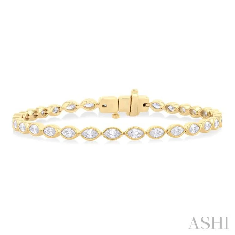 Women's simple bangle-3 1/10 Ctw East-West Bezel Set Marquise Cut Diamond Tennis Bracelet in 14K Yellow Gold