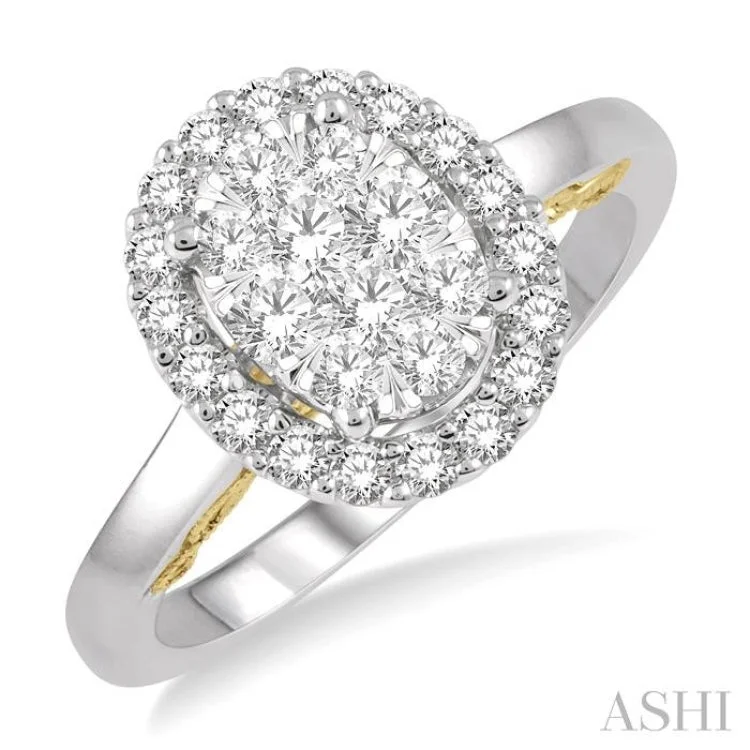 Women’s sparkling engagement ring-3/4 Ctw Oval Shape Lovebright Round Cut Diamond Ring in 14K White and Yellow Gold